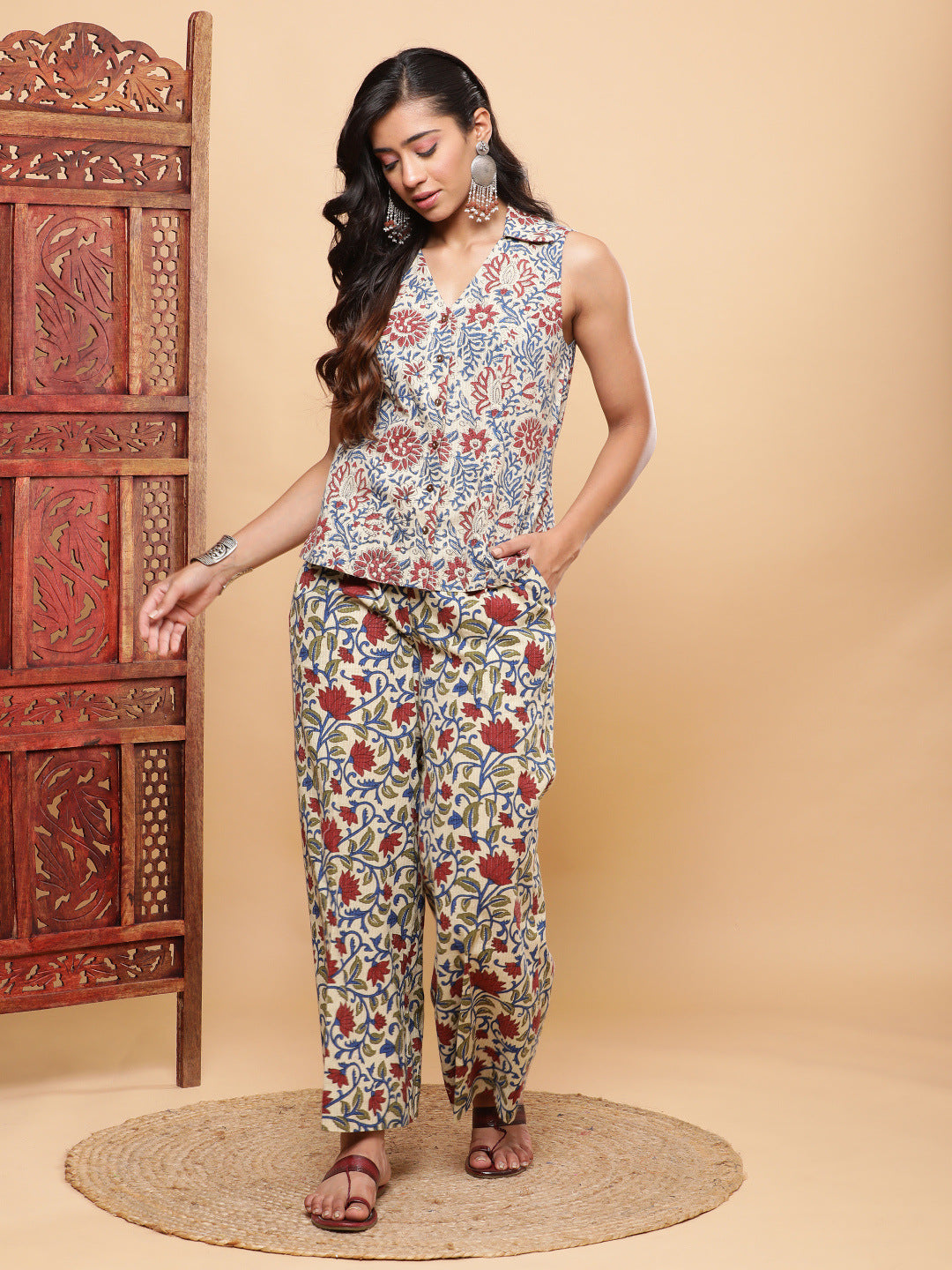 Mel-Jol Ajrakh Sleeveless Shirt with Pants Co-ords