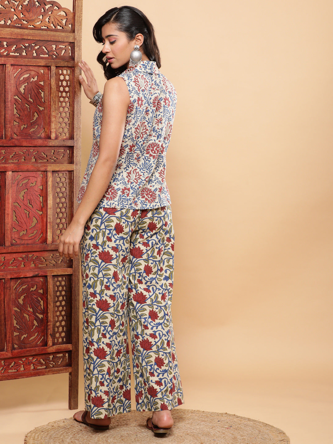 Mel-Jol Ajrakh Sleeveless Shirt with Pants Co-ords