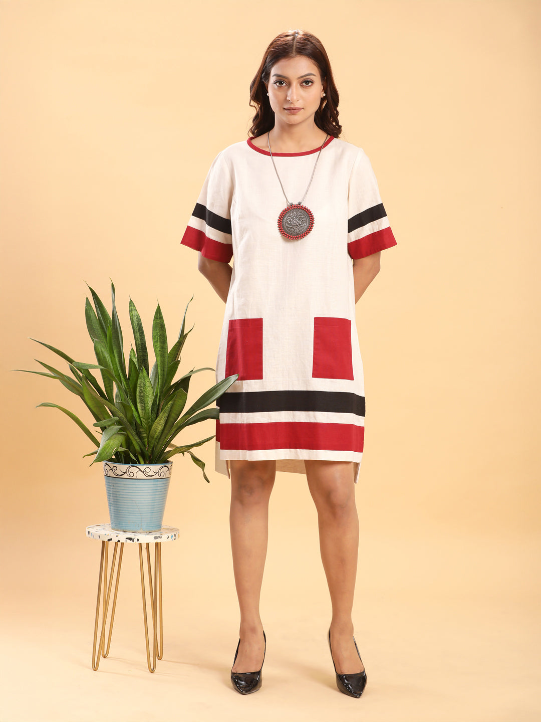 Beige T-Shirt Dress with Red Pockets