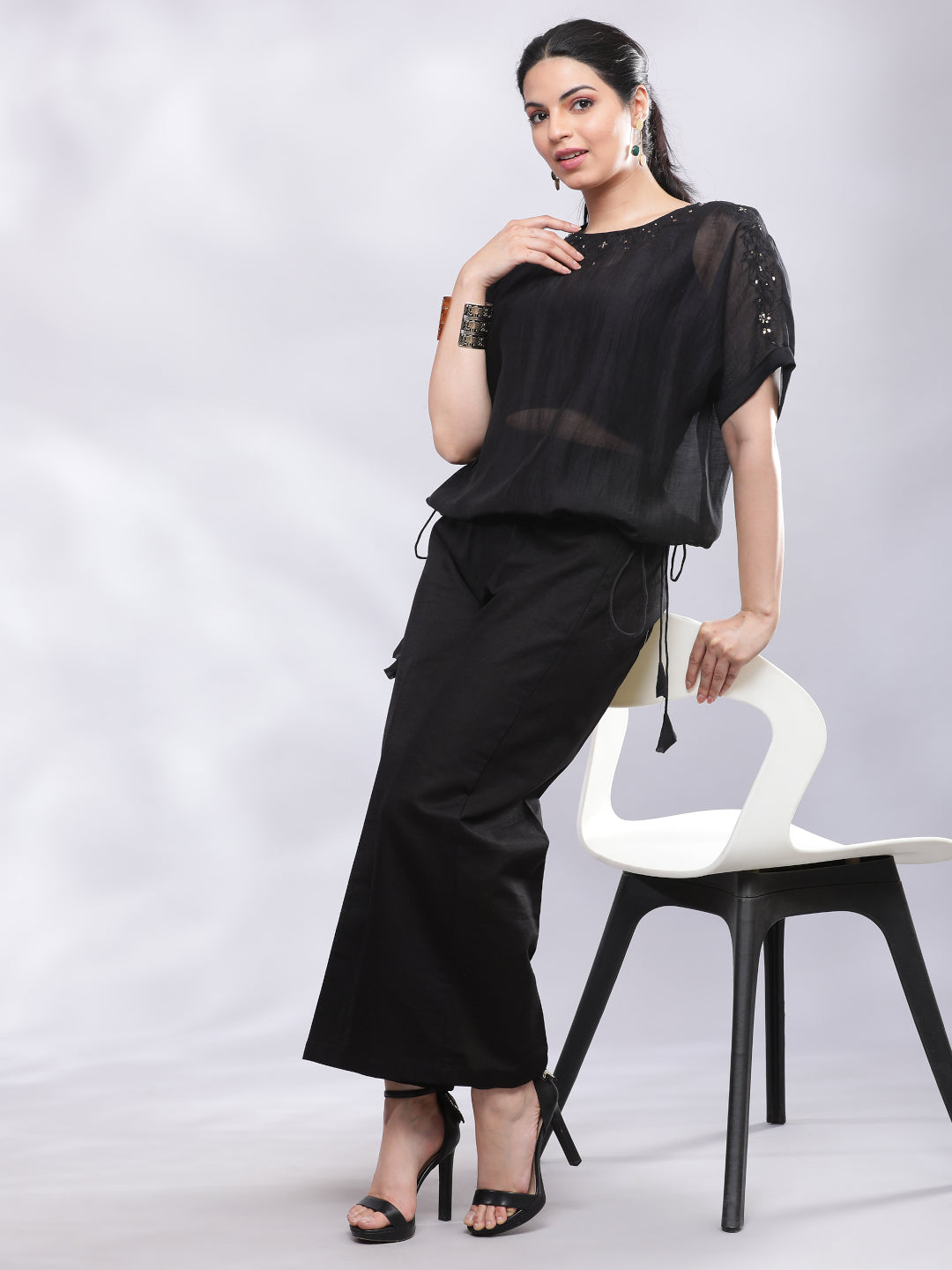 Black Linen Cropped Trousers with Flare