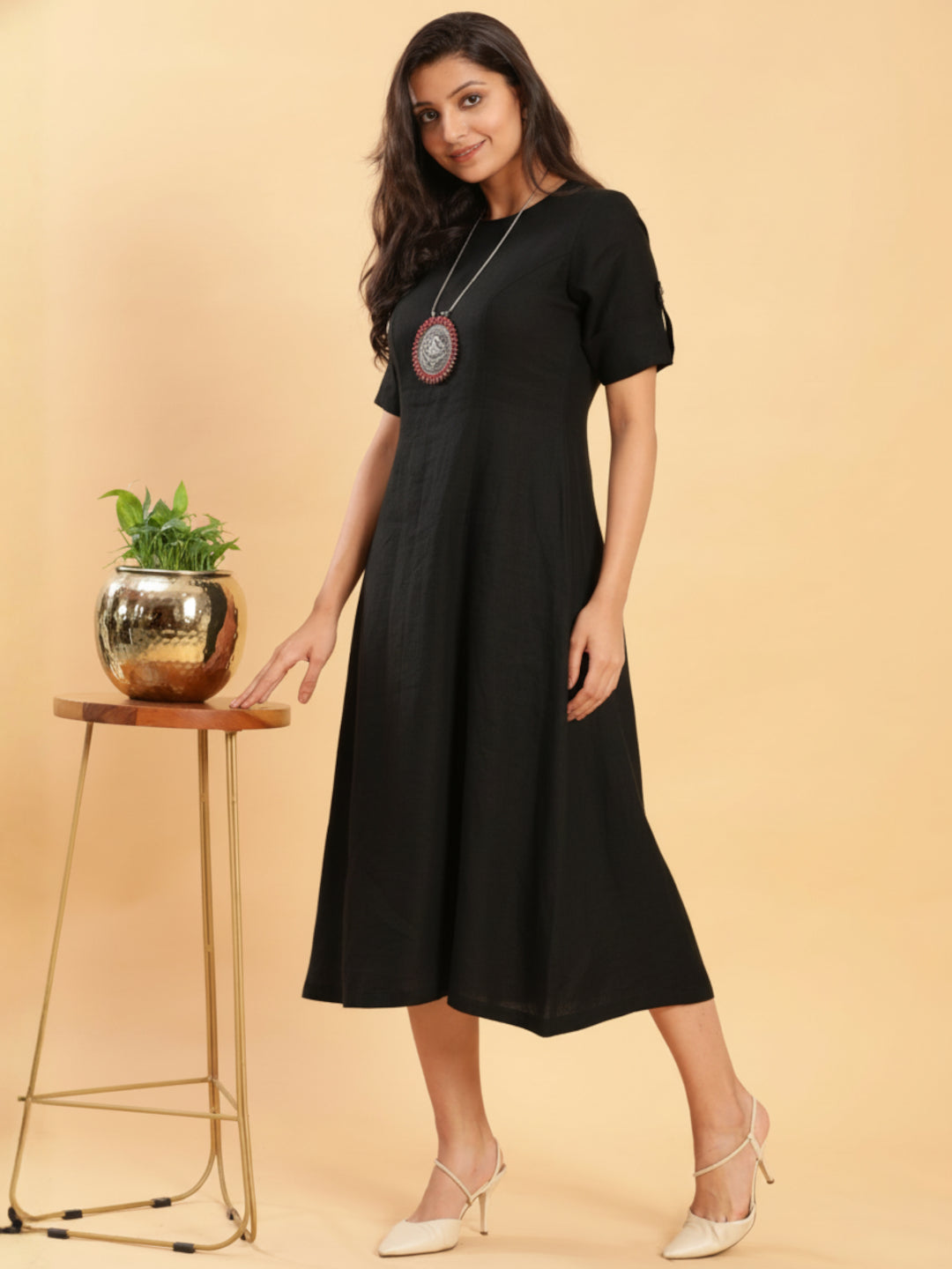 Classic Black Princess Cut Linen Dress 2