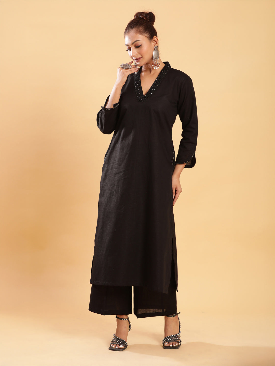 Classic Signature Hand-Embroidered Kurta Pant - Black