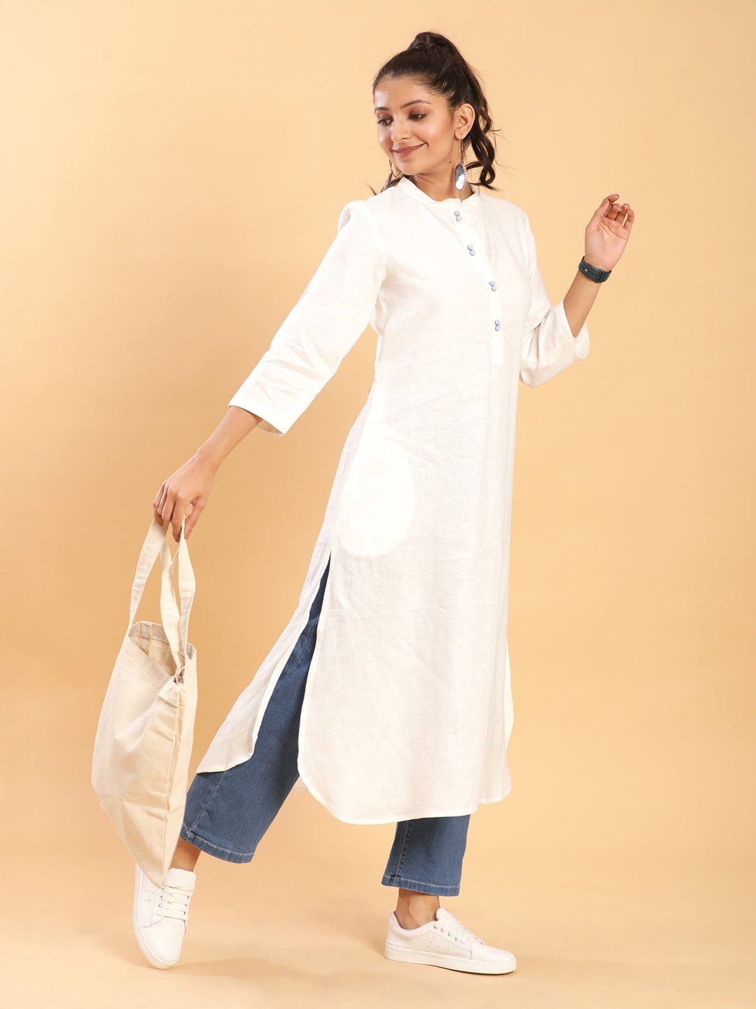 Round Cut Signature Kurta with Embroidered Buttons